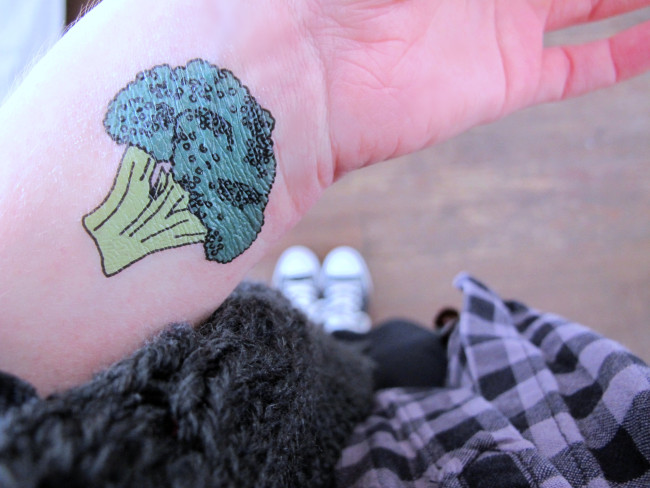 tatoo tattly brocoli