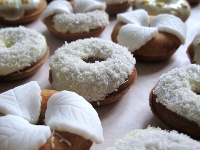 mini donuts décorés mariage